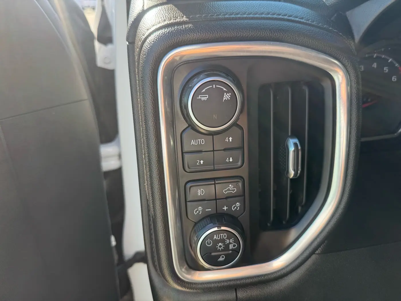 2019 Chevrolet Silverado - $27,988
