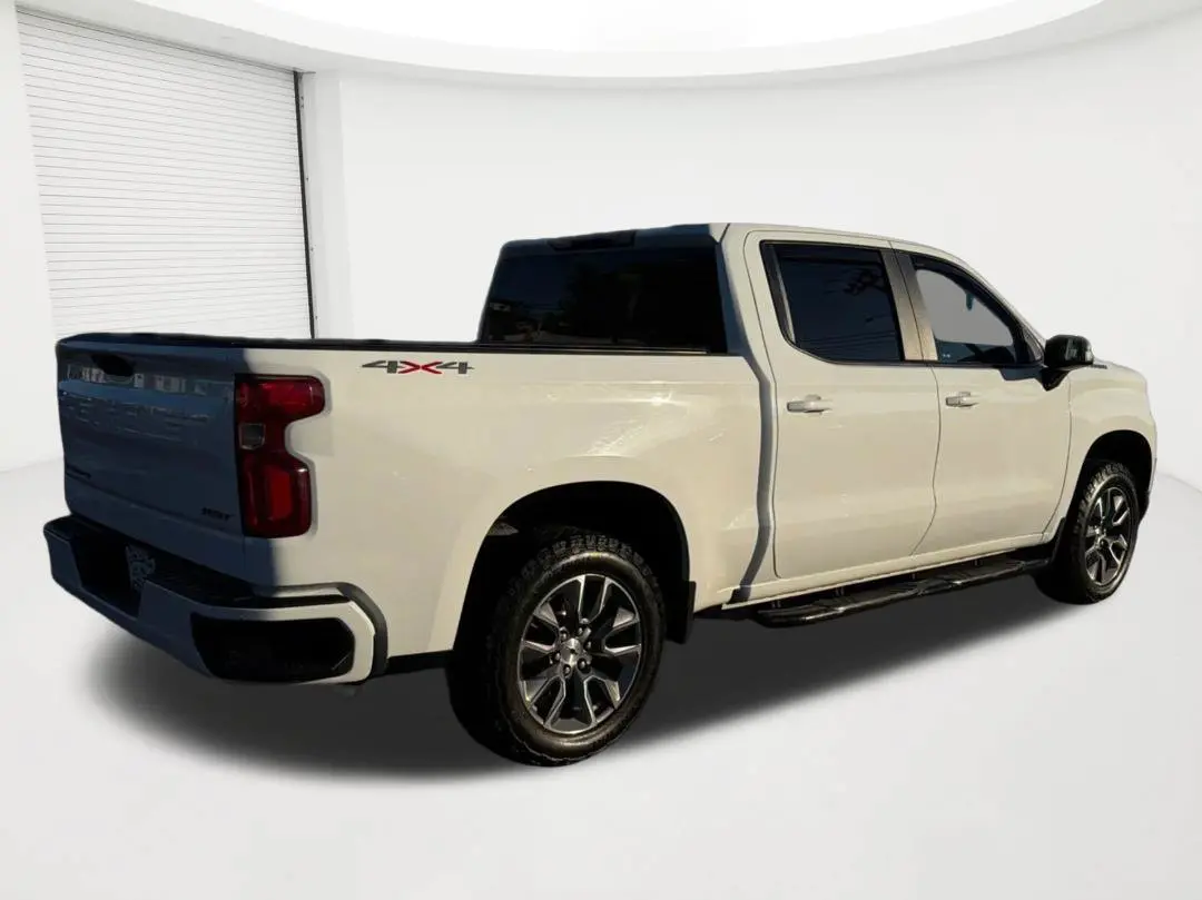 2021 Chevrolet Silverado - $32,199