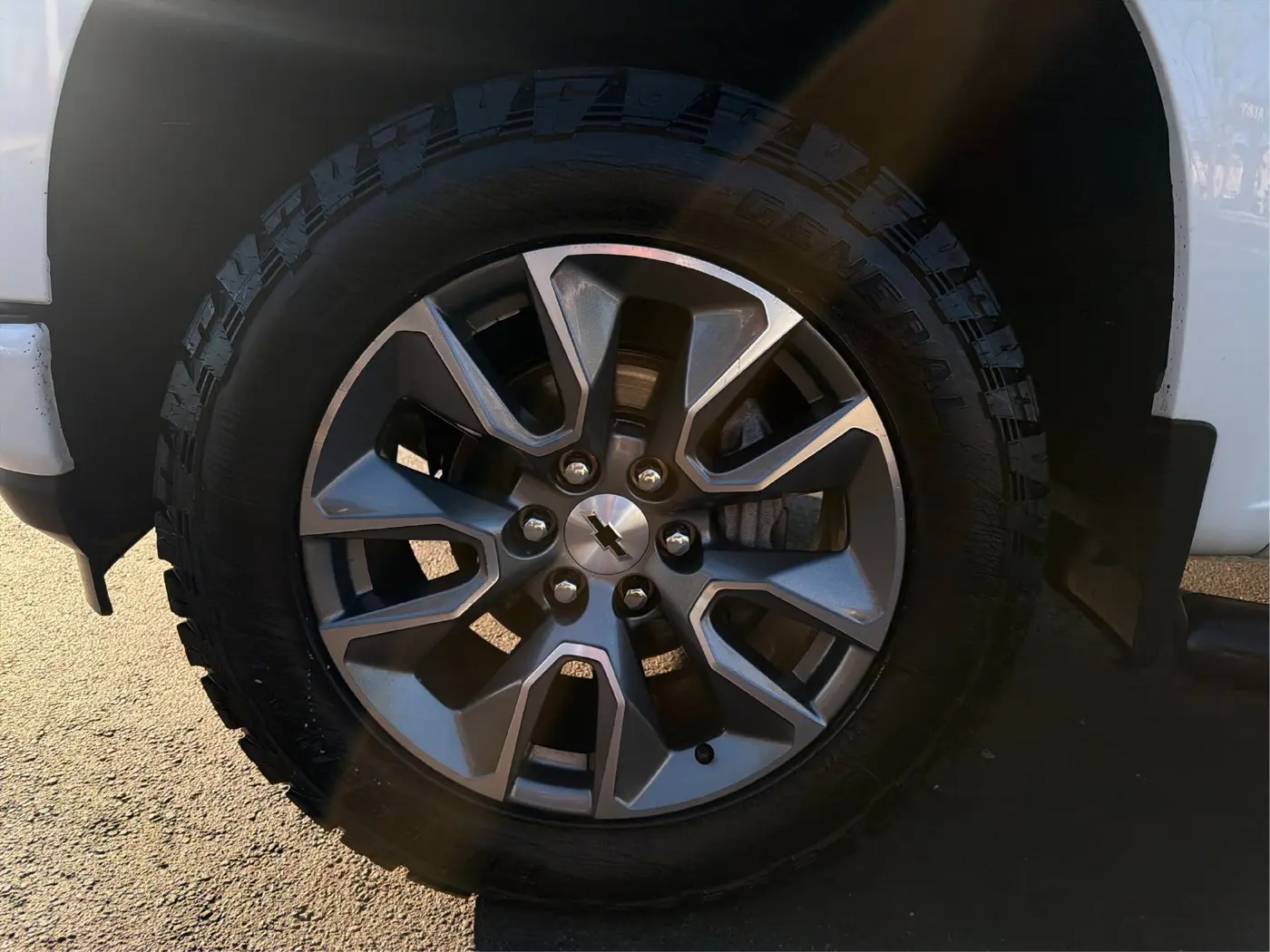 2021 Chevrolet Silverado - $32,199