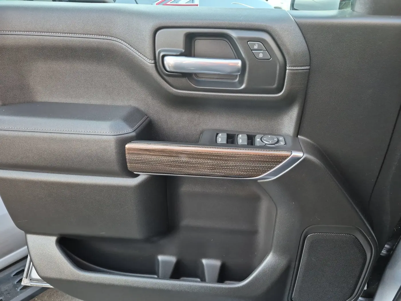 2022 Chevrolet Silverado Ltd - $36,995
