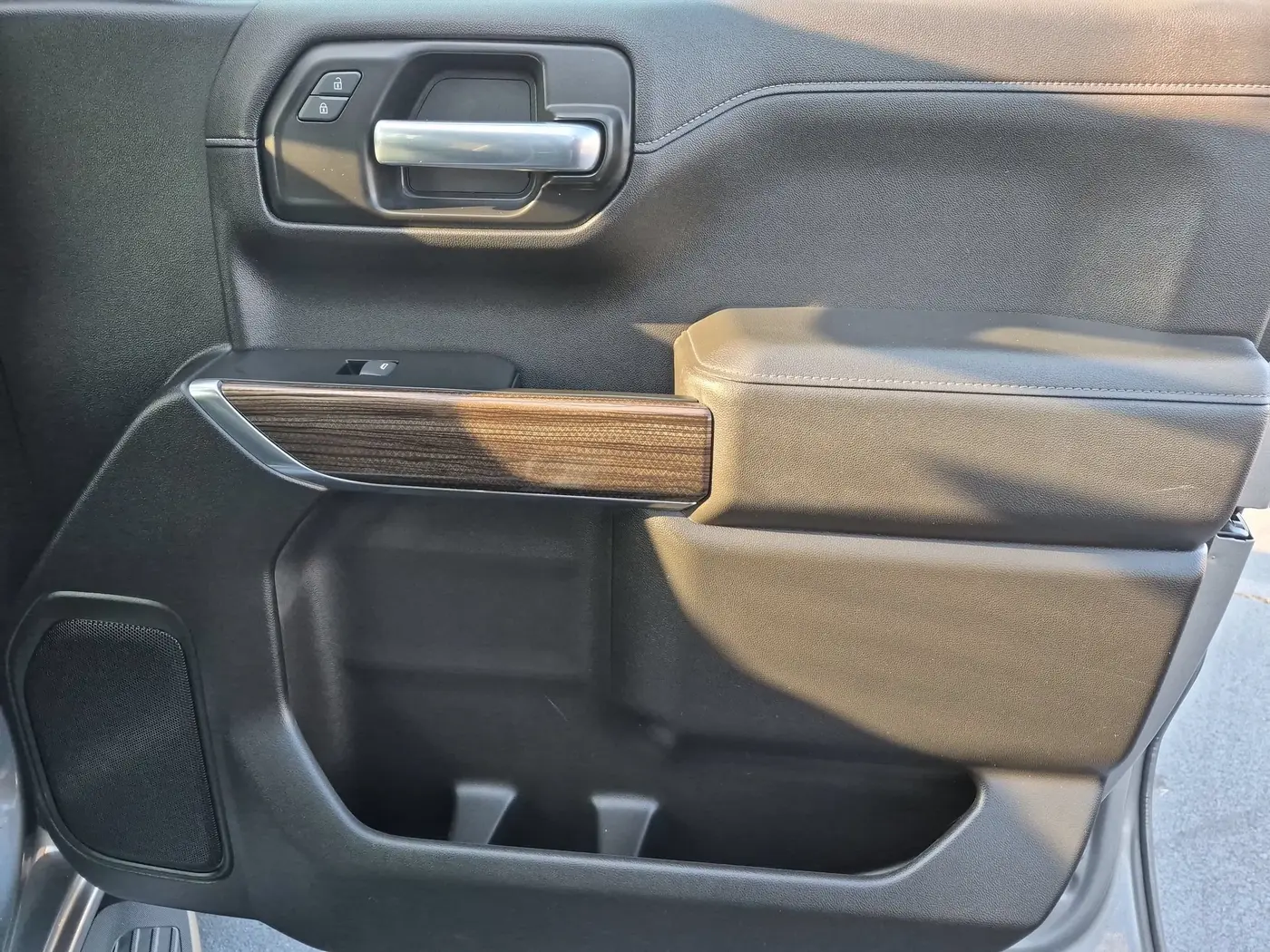 2022 Chevrolet Silverado Ltd - $36,995