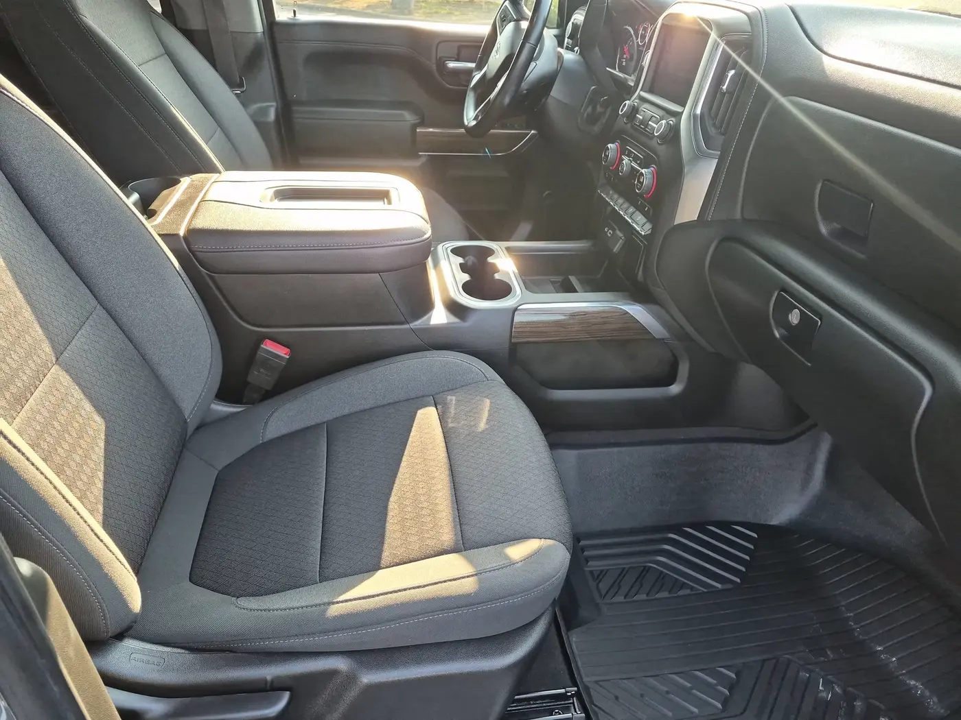 2022 Chevrolet Silverado Ltd - $36,995