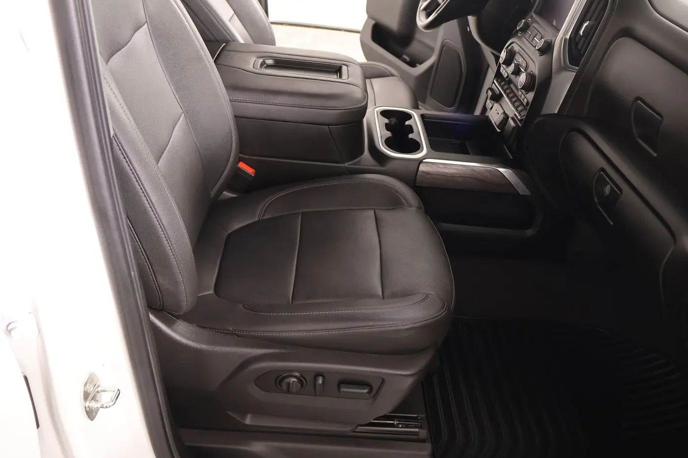 2022 Chevrolet Silverado Ltd - $34,489