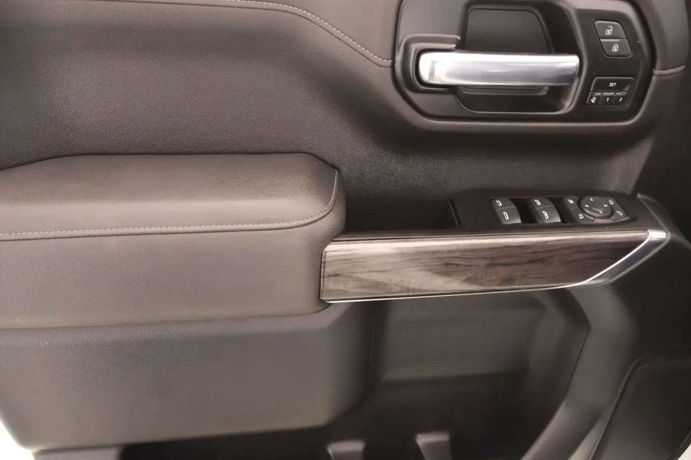 2022 Chevrolet Silverado Ltd - $34,489