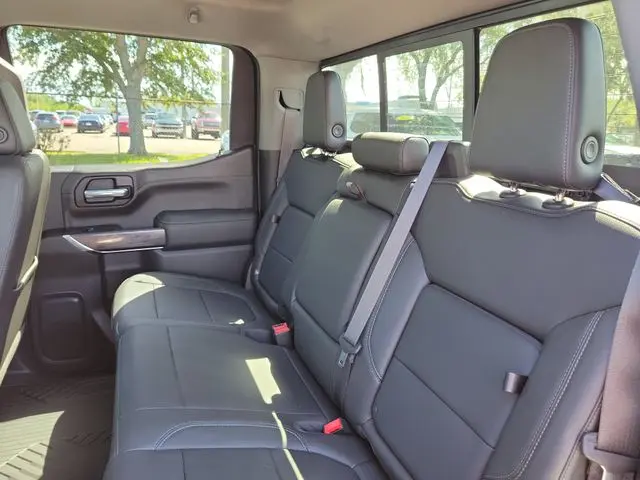 2021 Chevrolet Silverado - $41,353