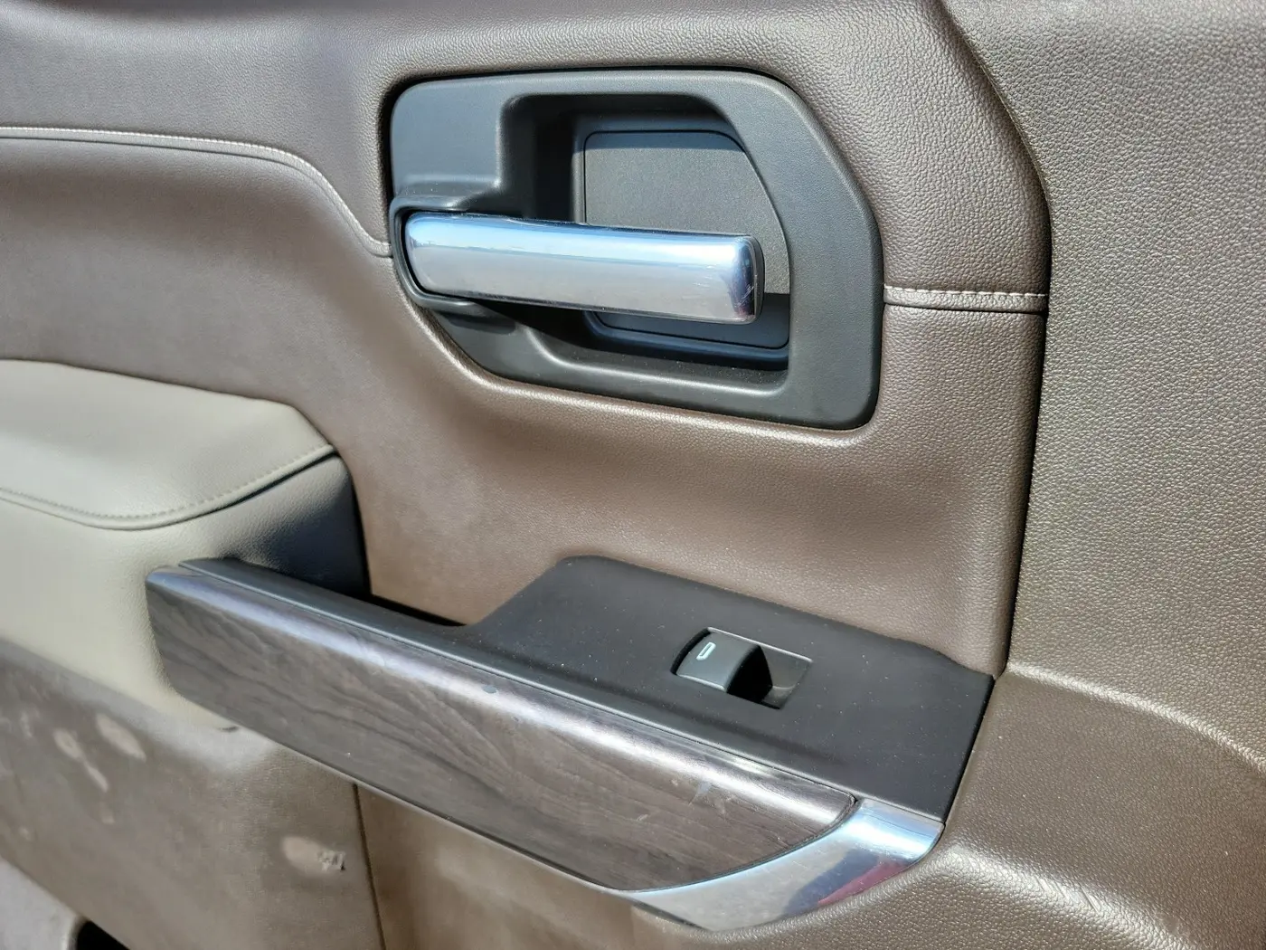 2022 Chevrolet Silverado Ltd - $39,245