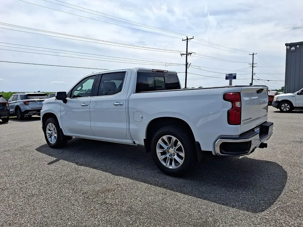 2021 Chevrolet Silverado - $38,000