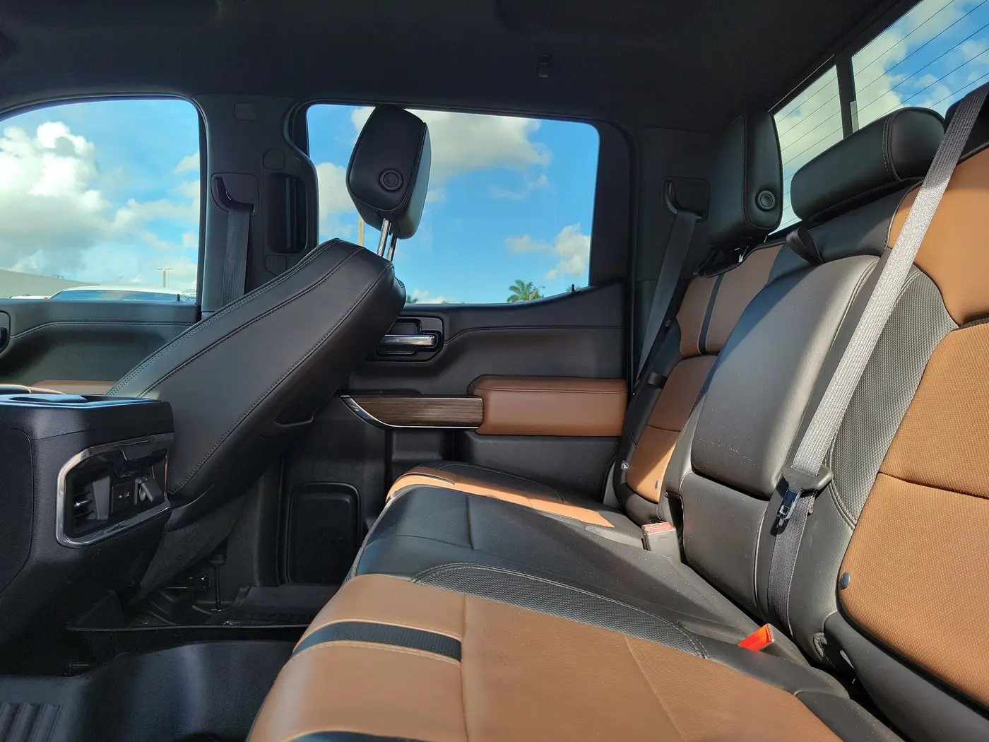 2022 Chevrolet Silverado Ltd - $39,990