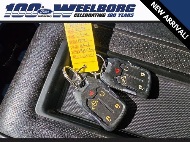 2019 Chevrolet Silverado - $27,990