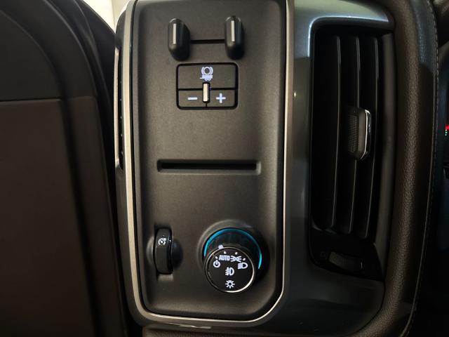 2017 Chevrolet Silverado - $23,251