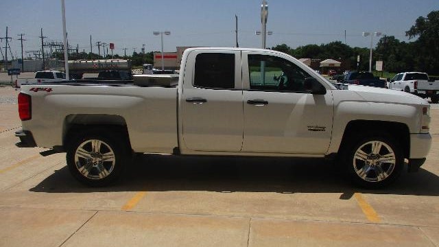 2018 Chevrolet Silverado 1500 Custom