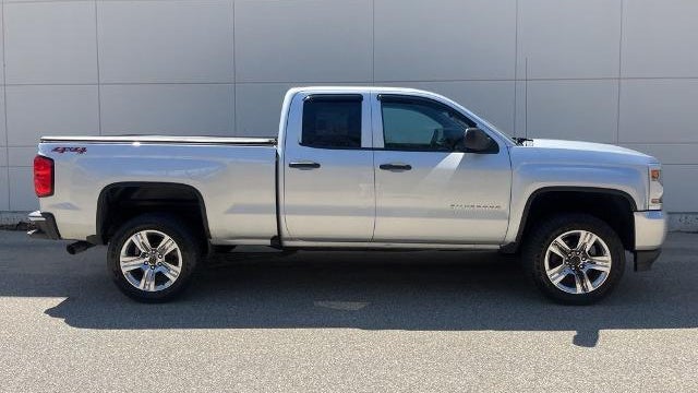2018 Chevrolet Silverado 1500 Custom