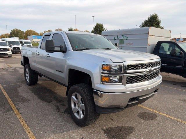 2015 Chevrolet Silverado - $17,878