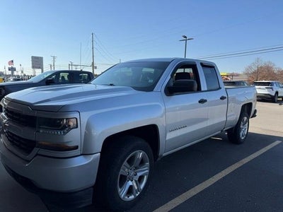 2017 Chevrolet Silverado 1500 4X4 Custom 4DR Double Cab 6.5 FT. SB
