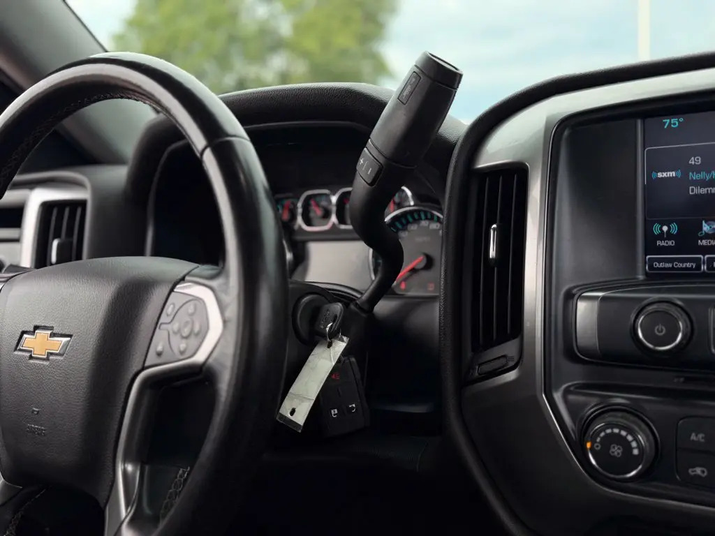 2018 Chevrolet Silverado - $13,500