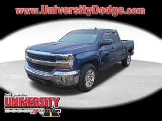 2017 Chevrolet Silverado 1500 with Deep Ocean Blue Metallic Exterior
