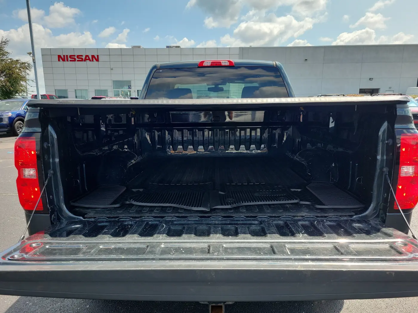 2018 Chevrolet Silverado - $24,496