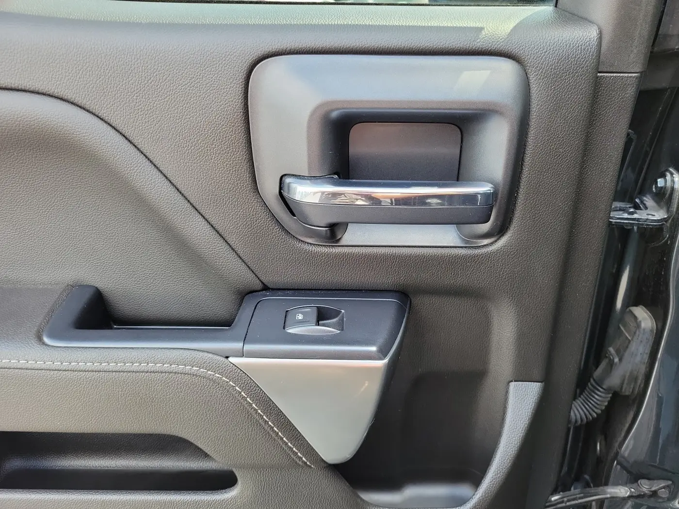 2018 Chevrolet Silverado - $24,496