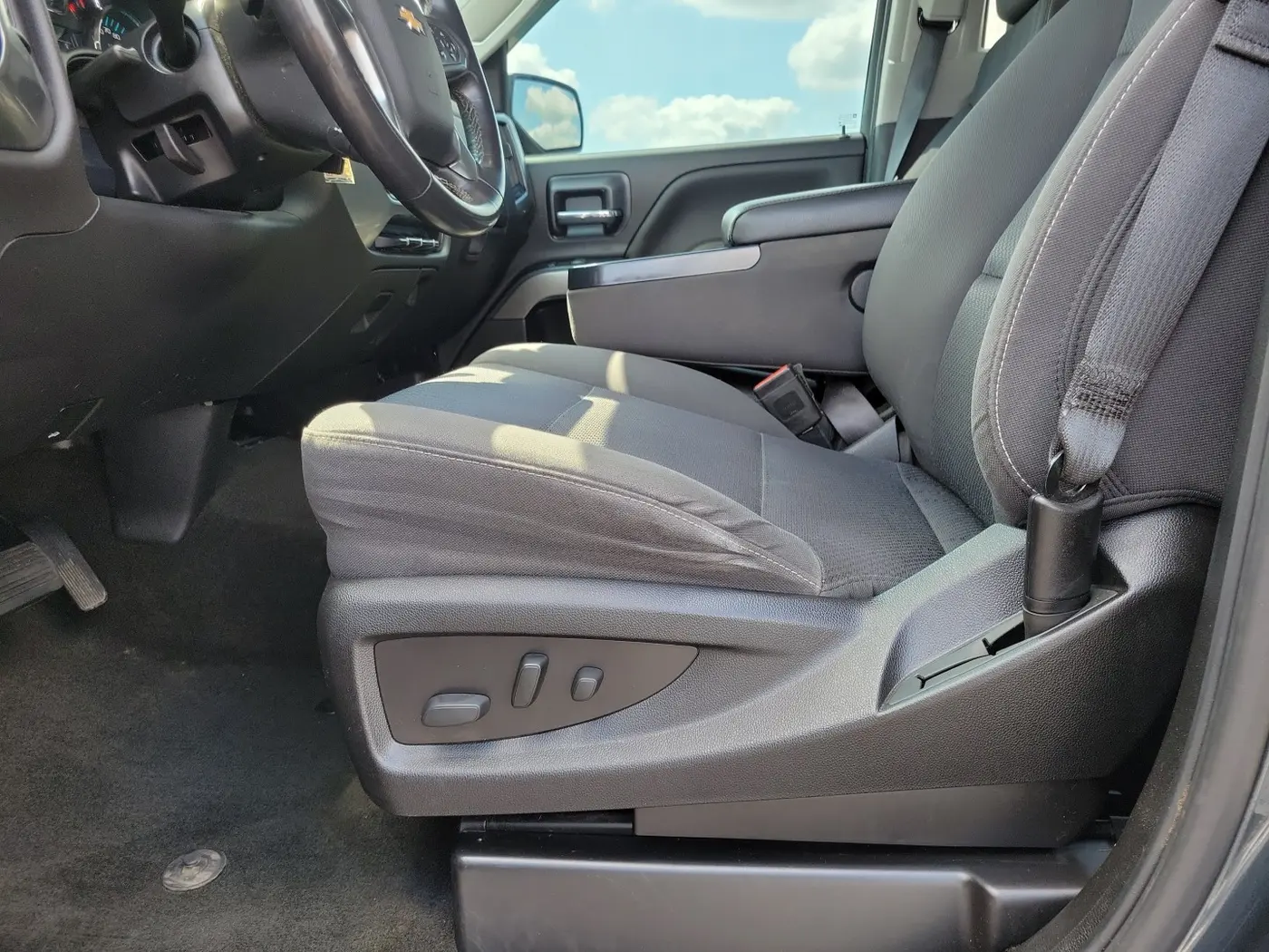 2018 Chevrolet Silverado - $24,496