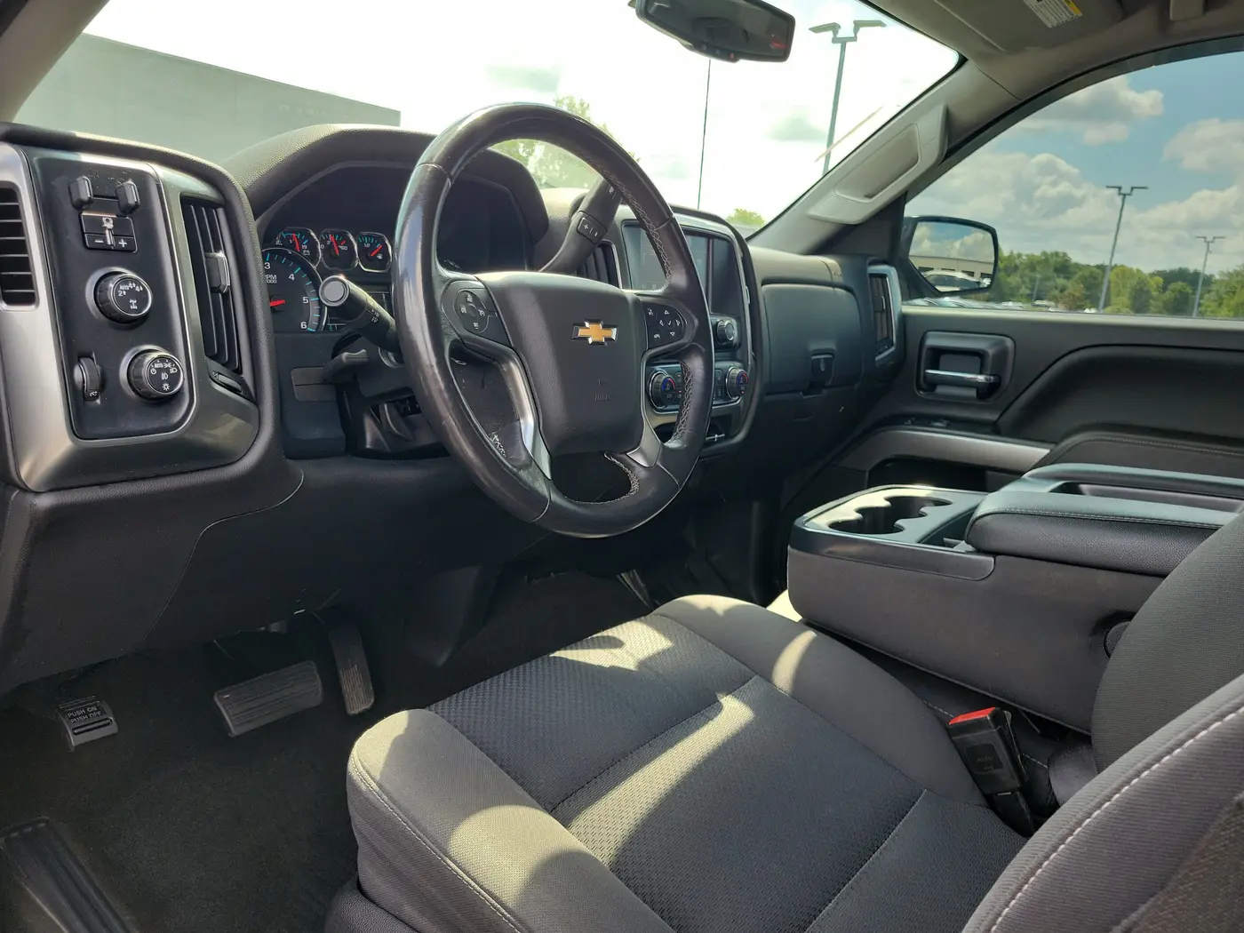 2018 Chevrolet Silverado - $24,496