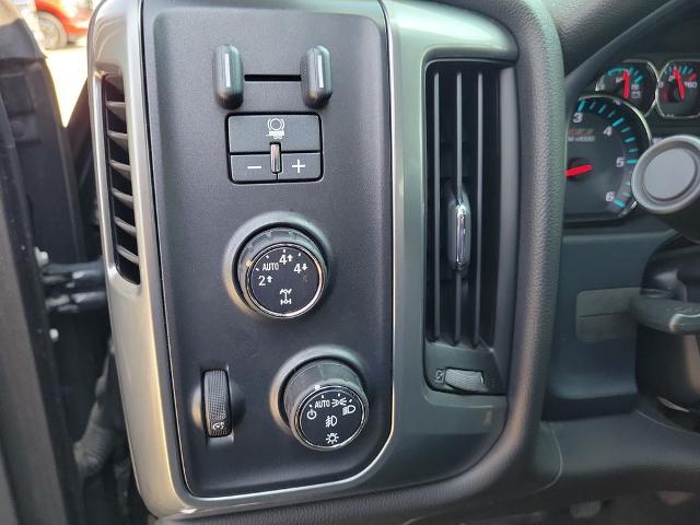 2015 Chevrolet Silverado - $13,979