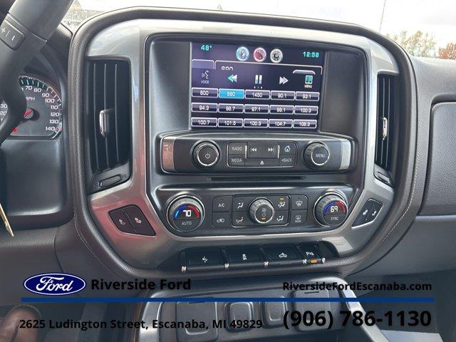 2015 Chevrolet Silverado - $25,995