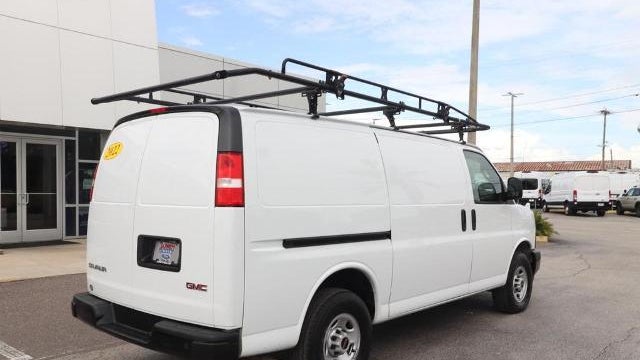 2022 Chevrolet Express 2500