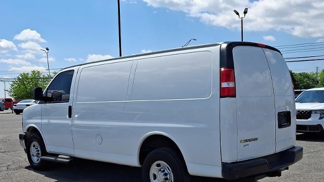 2022 Chevrolet Express 2500
