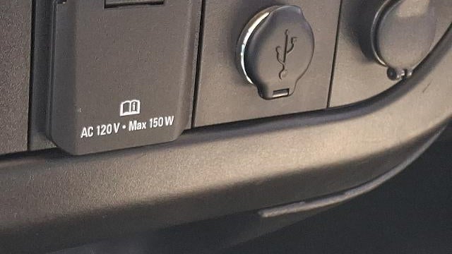 2022 Chevrolet Express 2500
