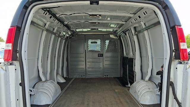 2022 Chevrolet Express 2500