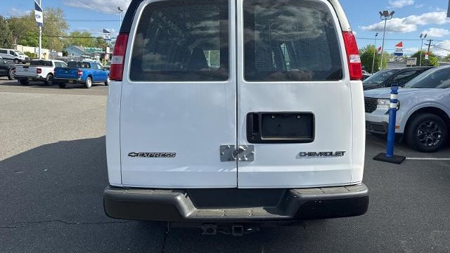 2022 Chevrolet Express 2500