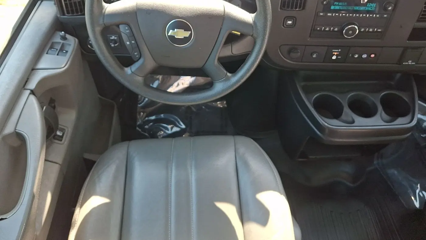 2022 Chevrolet Express 2500
