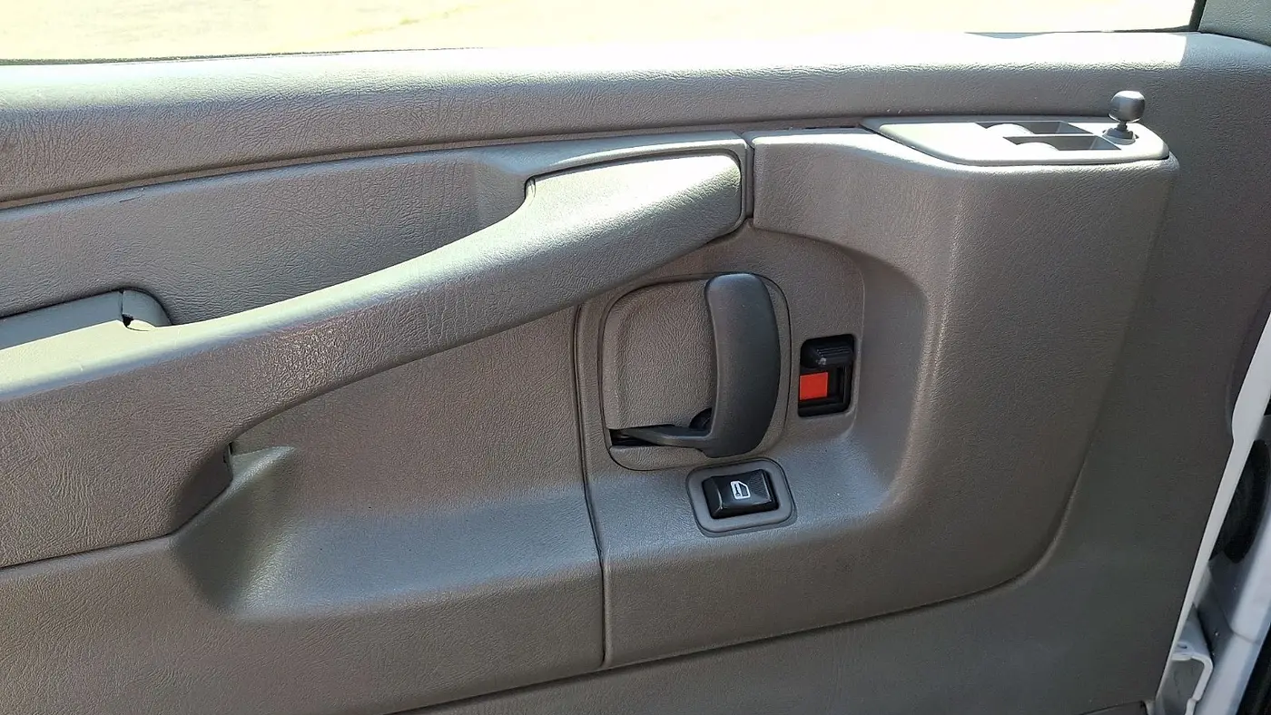2022 Chevrolet Express 2500