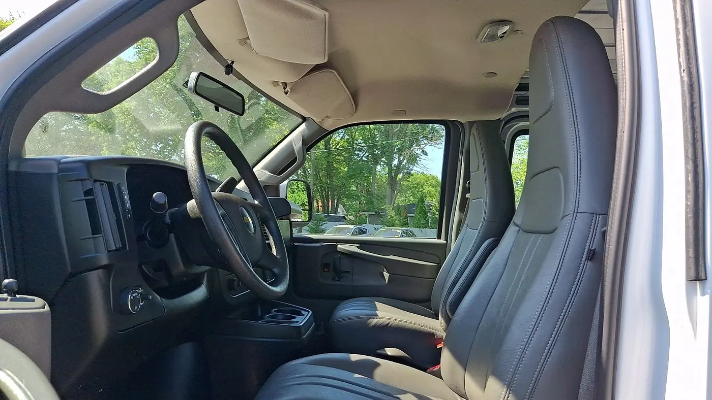 2022 Chevrolet Express 2500