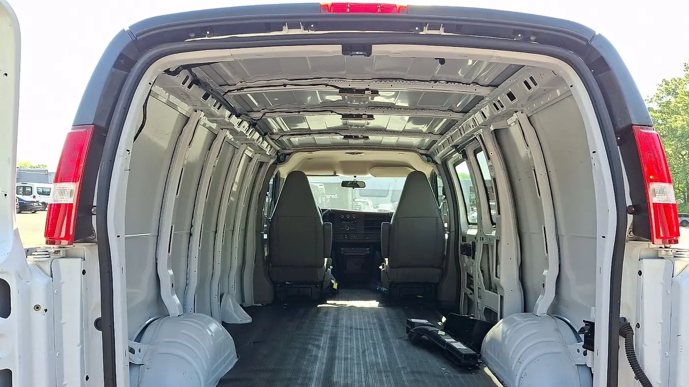 2022 Chevrolet Express 2500