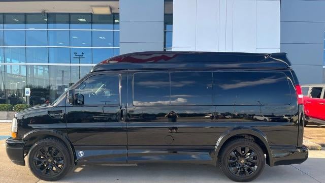 2025 Chevrolet Express 2500