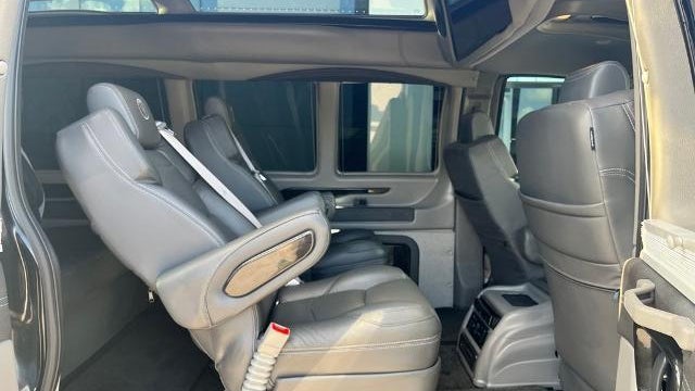 2025 Chevrolet Express 2500