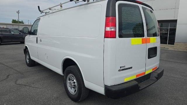 2017 Chevrolet Express 2500