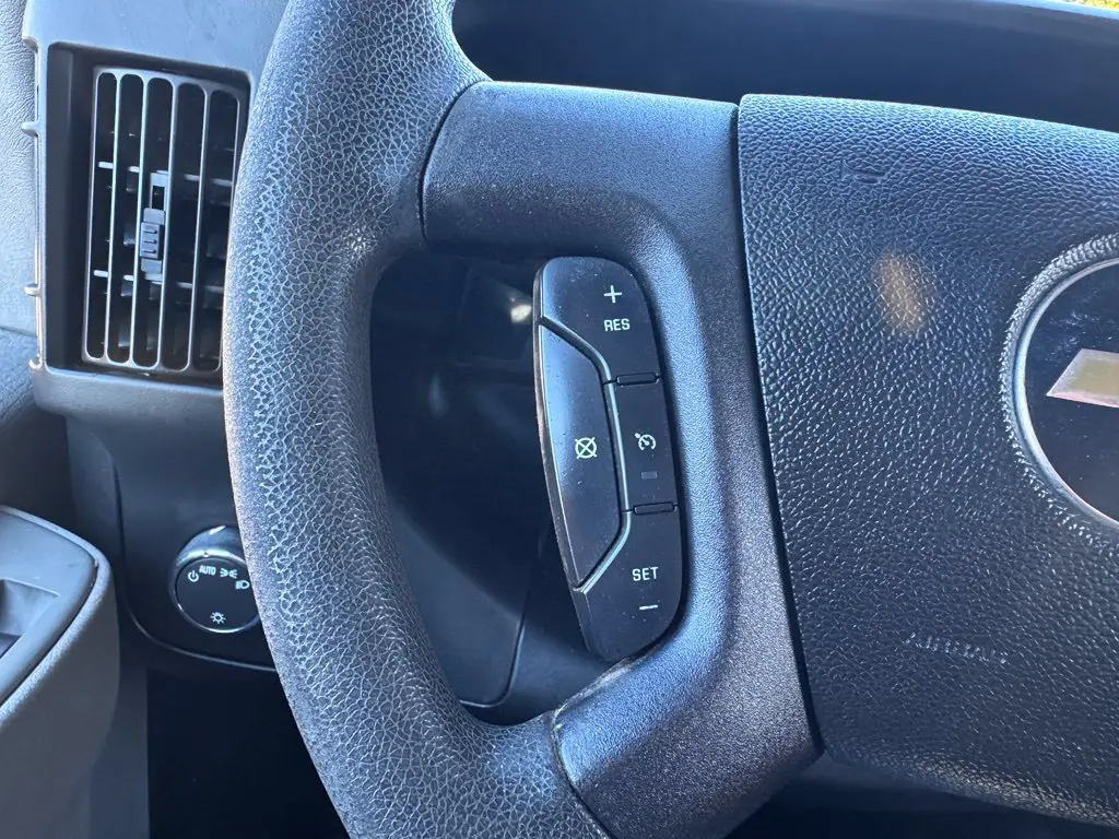 2017 Chevrolet Express - $18,261