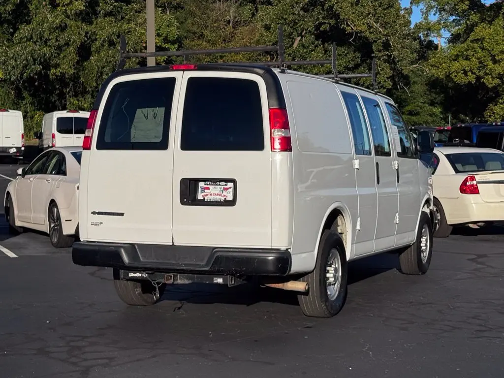 2017 Chevrolet Express - $18,261