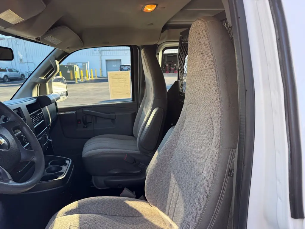 2017 Chevrolet Express - $18,261