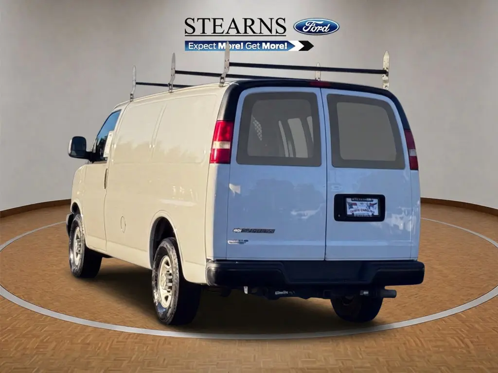 2017 Chevrolet Express - $18,261