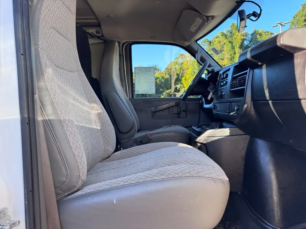 2017 Chevrolet Express - $18,261
