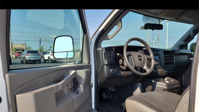 2024 Chevrolet Express 2500