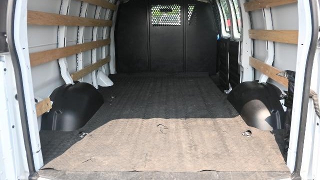2023 Chevrolet Express 2500