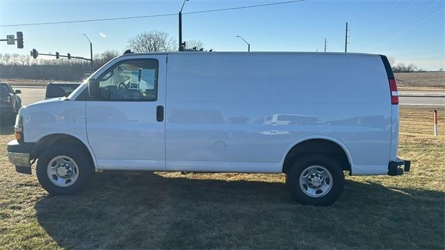 2024 Chevrolet Express 2500