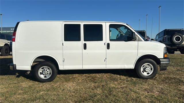 2024 Chevrolet Express 2500