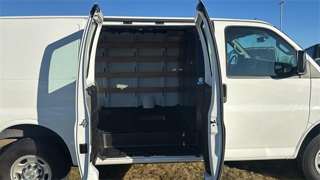 2024 Chevrolet Express 2500