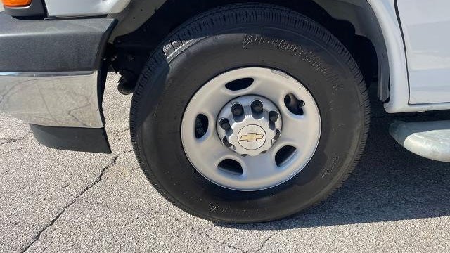 2024 Chevrolet Express 2500