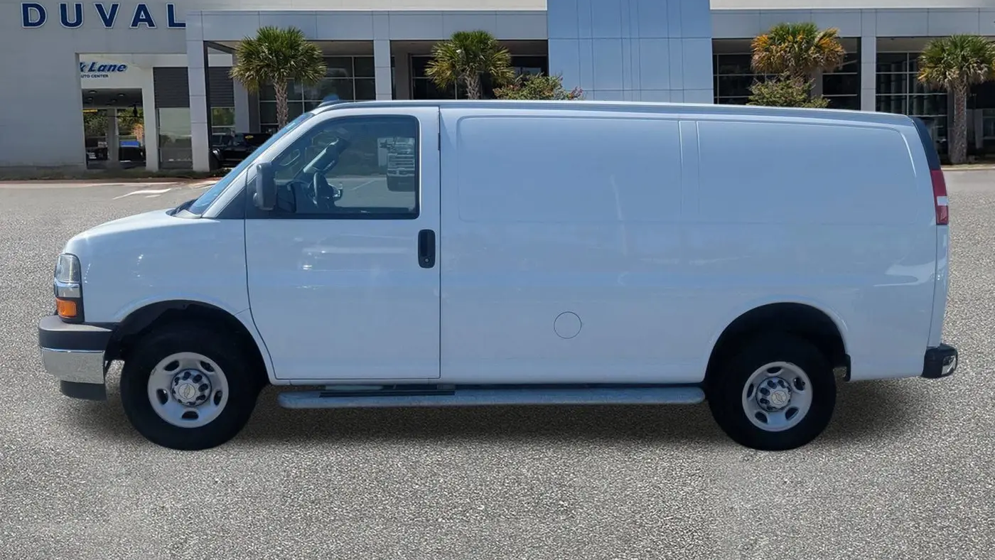2024 Chevrolet Express 2500